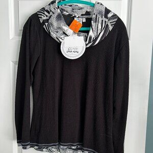 Parsley and Sage cowl neck top. Black and white. Size Medium